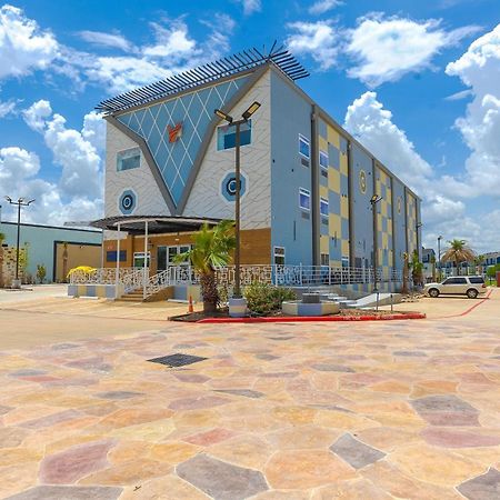 La Vyoma Villas, Westpark Hwy 6 Houston Exterior photo